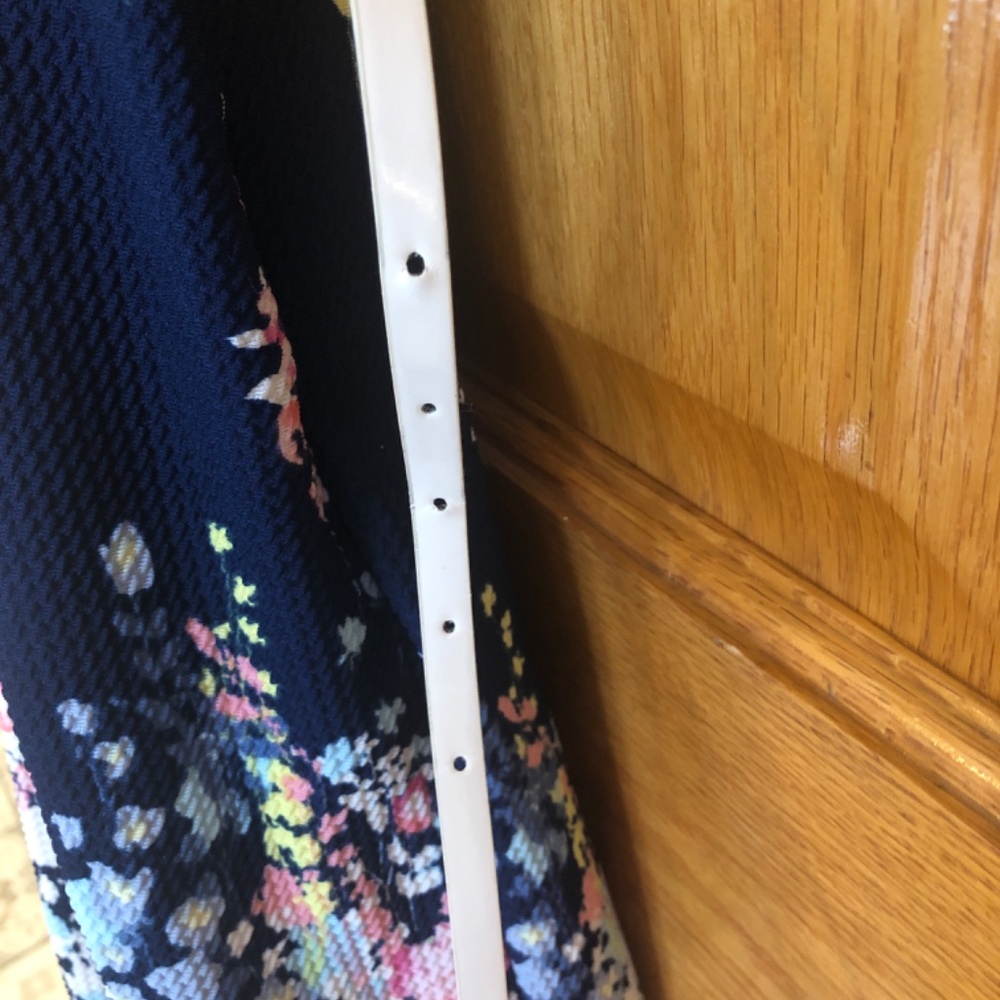 Spring dress - Picture 2 of 5